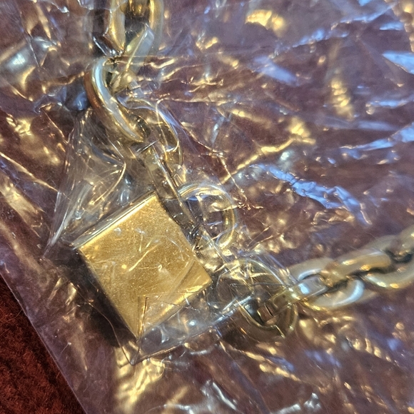 Michael Kors Chain Link Padlock Necklace 14k Gold Plated Stainless Steel NWT - Picture 9 of 16